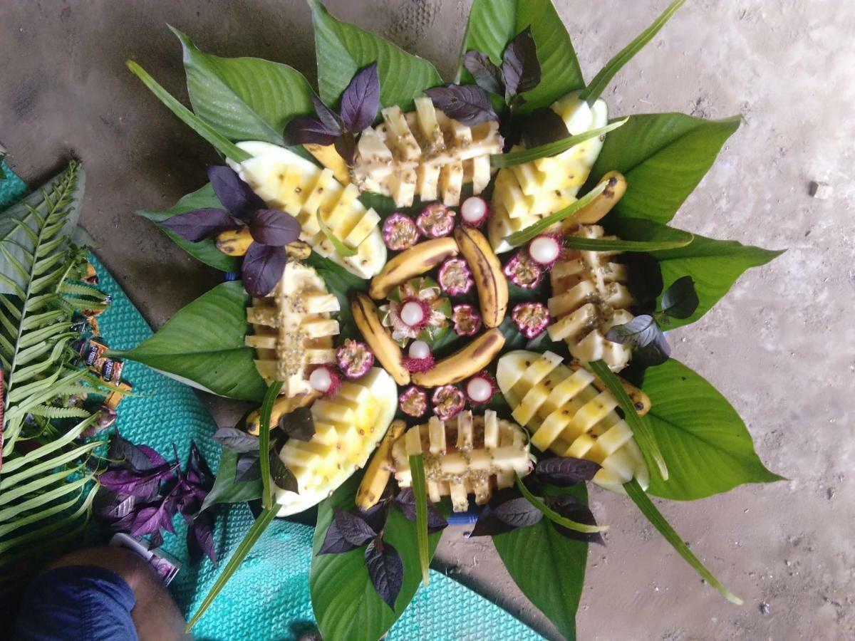 Landak River Guest House Only Trekking With Us Bukit Lawang Exteriör bild
